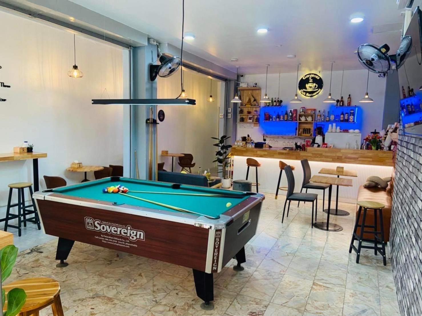 Gorgeous Boutique Room Patong Bagian luar foto