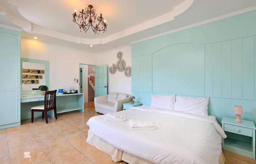Gorgeous Boutique Room Patong Bagian luar foto