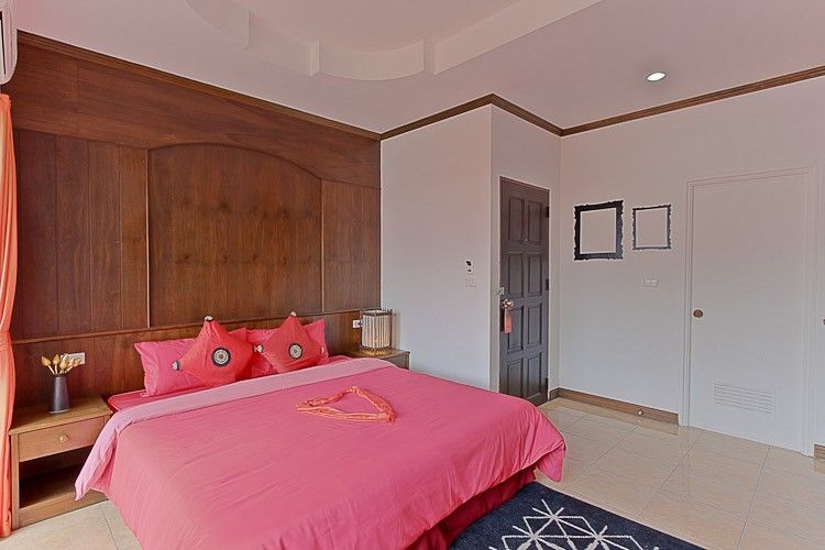 Gorgeous Boutique Room Patong Bagian luar foto
